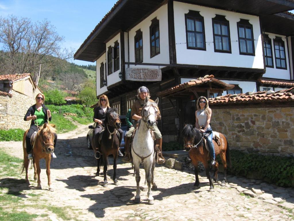 Sava Cupetsa Guest House Zjeravna Exteriör bild