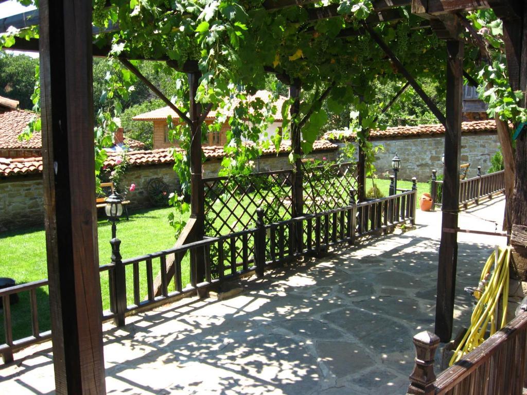 Sava Cupetsa Guest House Zjeravna Exteriör bild